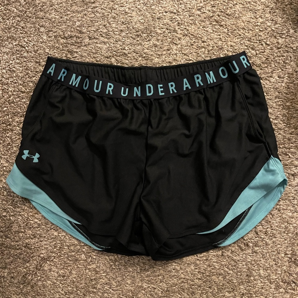 Under Armour Womens 2XL athletic shorts